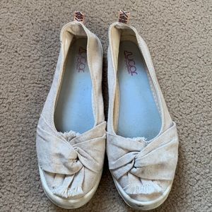 Women’s shoes